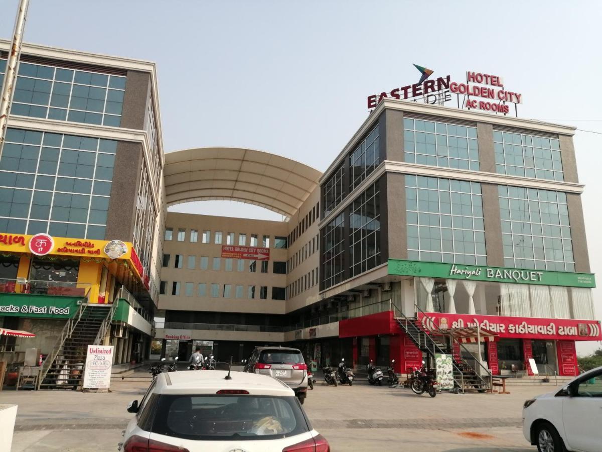 Hotel Golden City Vadodara Exterior foto